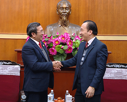 GIÁO HỘI THĂM UBTƯMTTQ VIỆT NAM