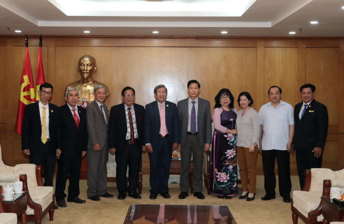 THƯỜNG TRỰC BAN CHẤP HÀNH GIÁO HỘI BÁP-TÍT VIỆT NAM CHÀO THĂM BAN DÂN VẬN TRUNG ƯƠNG