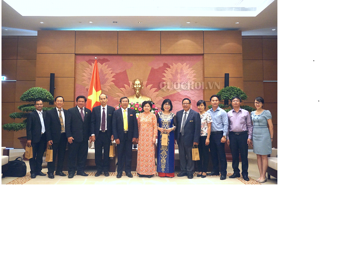 THƯỜNG TRỰC BCH-GH BÁP-TÍT VIỆT NAM THĂM QUỐC HỘI